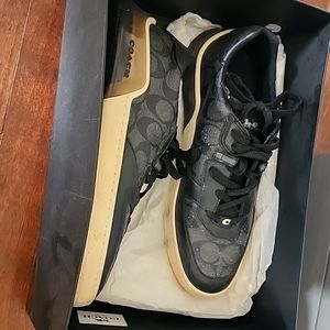 Coach men's shoes all leather size 10